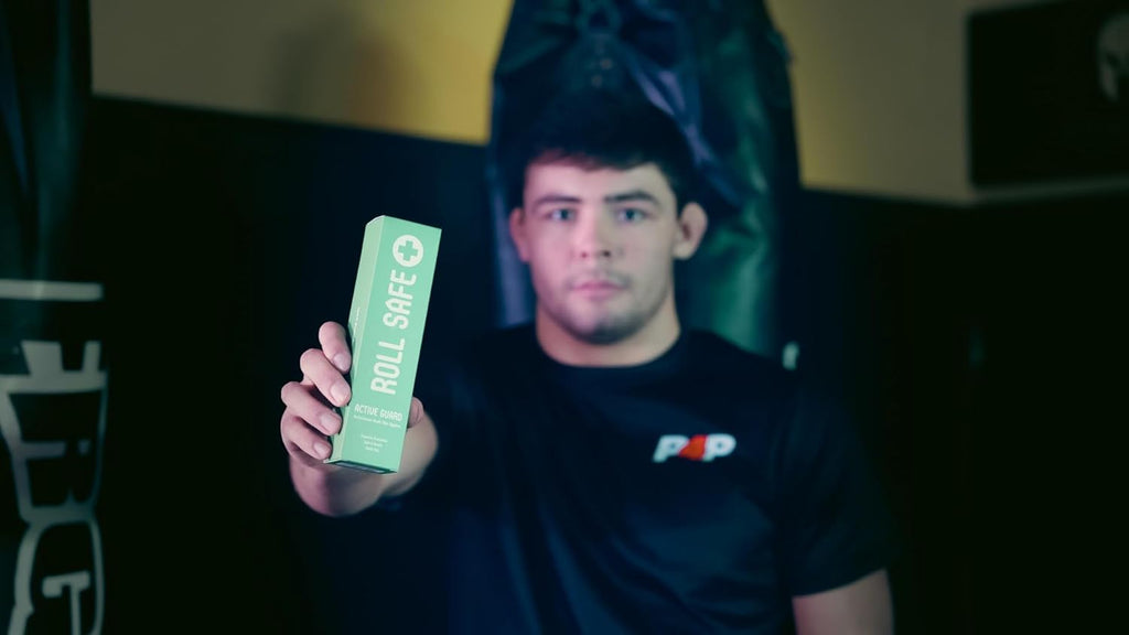 Roll Safe Active Guard Skin Hygiene Spray – Hypochlorous Acid Skin Cleanser for BJJ, MMA, Wrestling, Grappling – Quick Dry, Non Sting, Fragrance Free, pH Balanced – 150ml